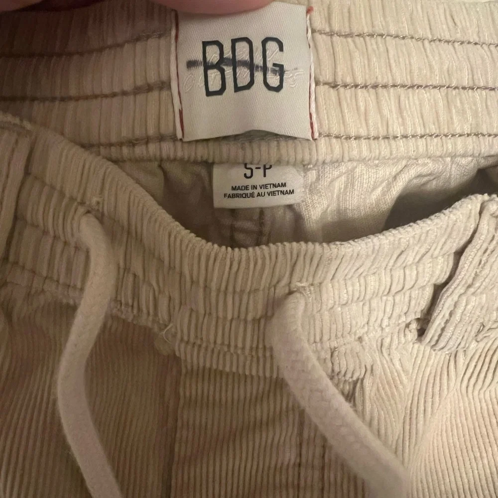 BDG Tan Corduroy Pull On Pants Drawstring Carpenter Pockets Size Small S